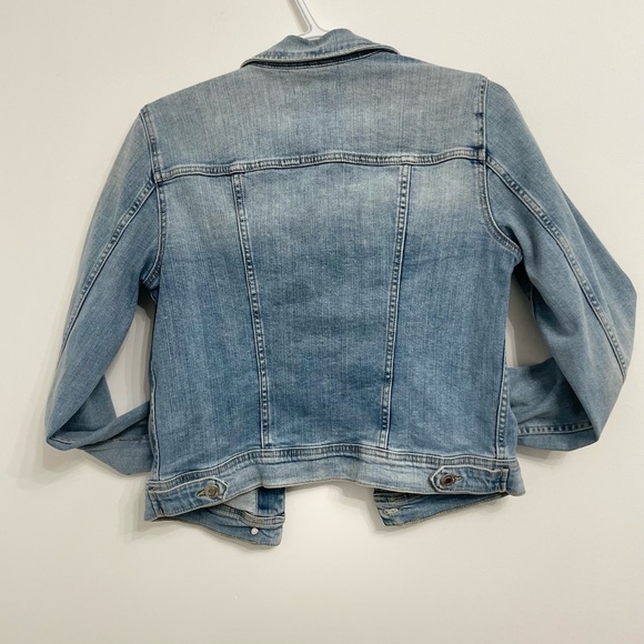 Fitted jean jacket from Dynamite, size small! - Picture 4 of 8